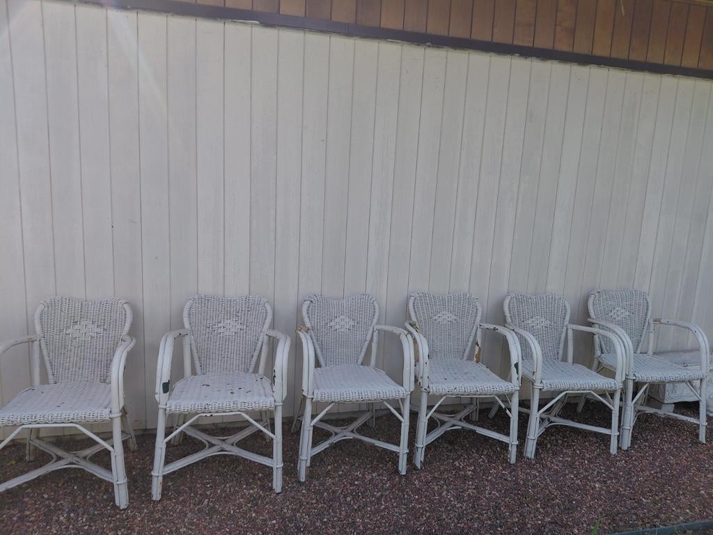 6 chaises en osier et rotin, Enlèvement