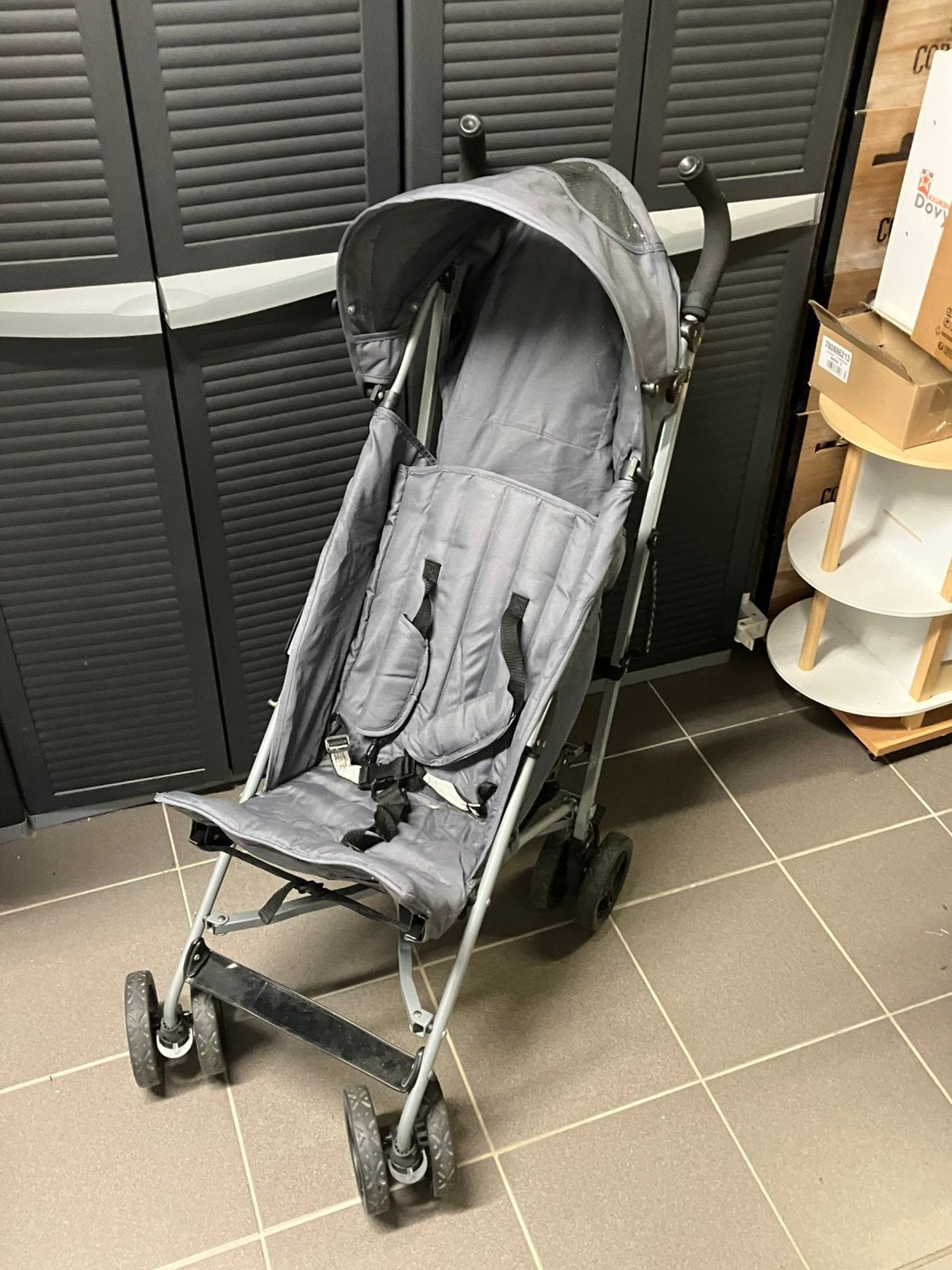 Grijze plooibuggy in nieuwstaat, Ophalen, Zo goed als nieuw, Overige merken, Zonnekap