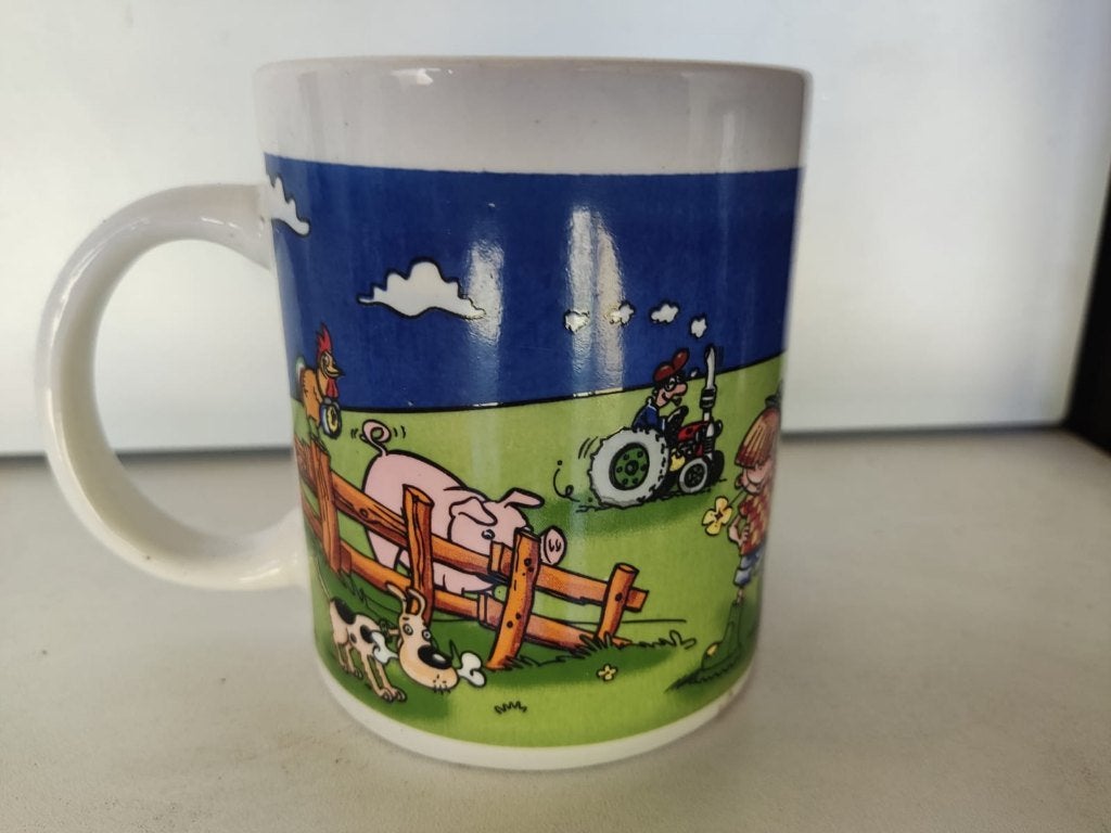 Lot de tasses et assiettes stylisees., Comme neuf, Céramique, Enlèvement, Autres styles
