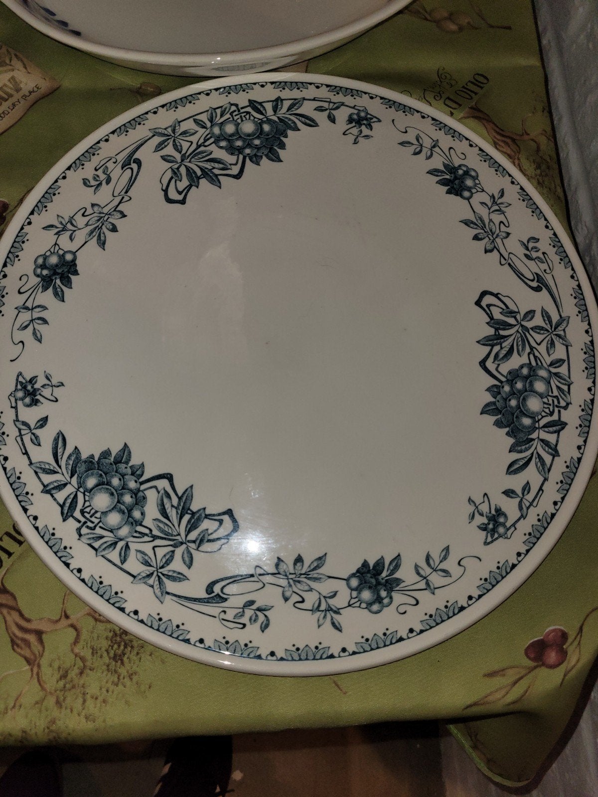 Plateau à tarte sorbier bleu Boch, Antiquités & Art, Enlèvement ou Envoi