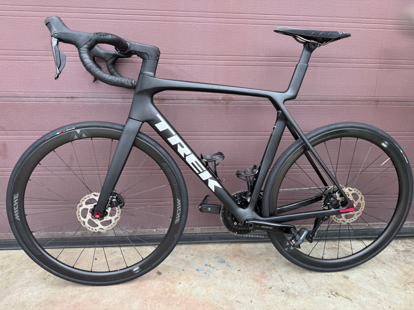 Trek Madone 58 Large 2025, Fietsen en Brommers, Fietsen | Racefietsen, Nieuw, Heren, Meer dan 20 versnellingen, 28 inch, Schijfrem