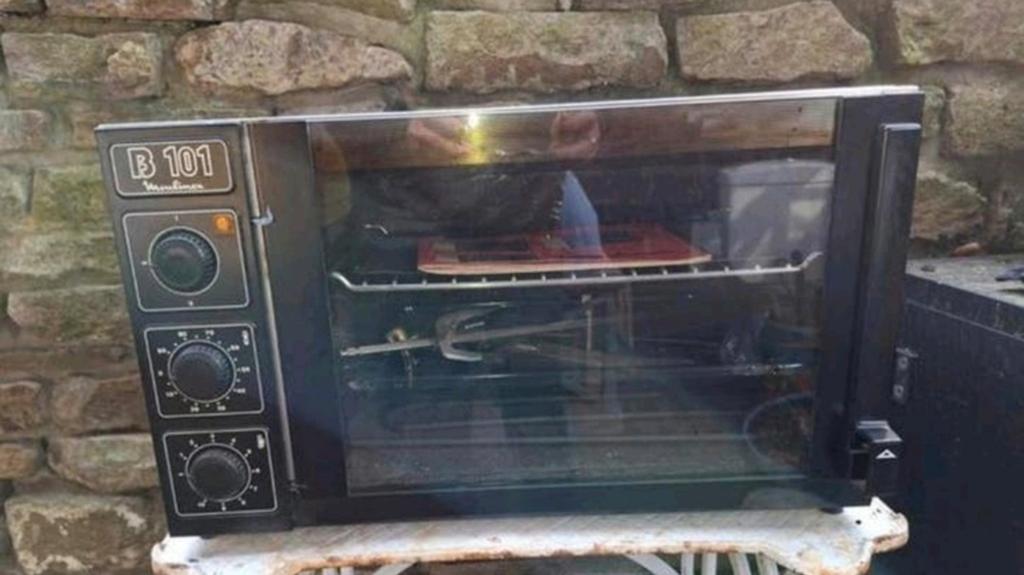 Four Moulinex avec accessoires et livret, Elektronische apparatuur, Ovens, Oven
