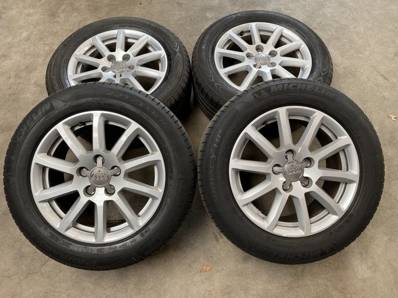 16 inch originele velgen + zomerbanden Audi A4 B8 B9 8K06010, Gebruikt, -, Banden en Velgen, Ophalen of Verzenden
