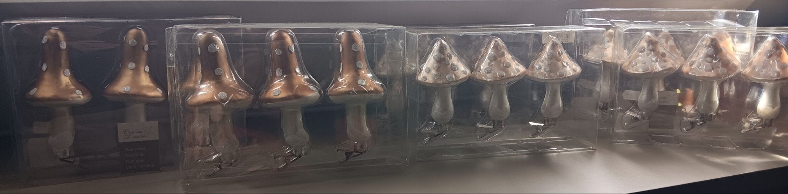 kerstballen paddestoelen prijs is voor alles., Diversen, Ophalen of Verzenden