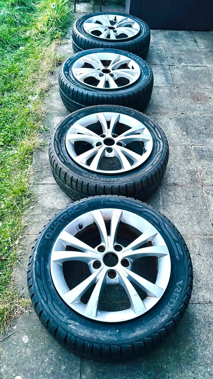 Jantes d'origine Alfa-Romeo Giulietta avec pneus hiver, Autos : Pièces & Accessoires, Pneus & Jantes, Enlèvement, Pneu(s)