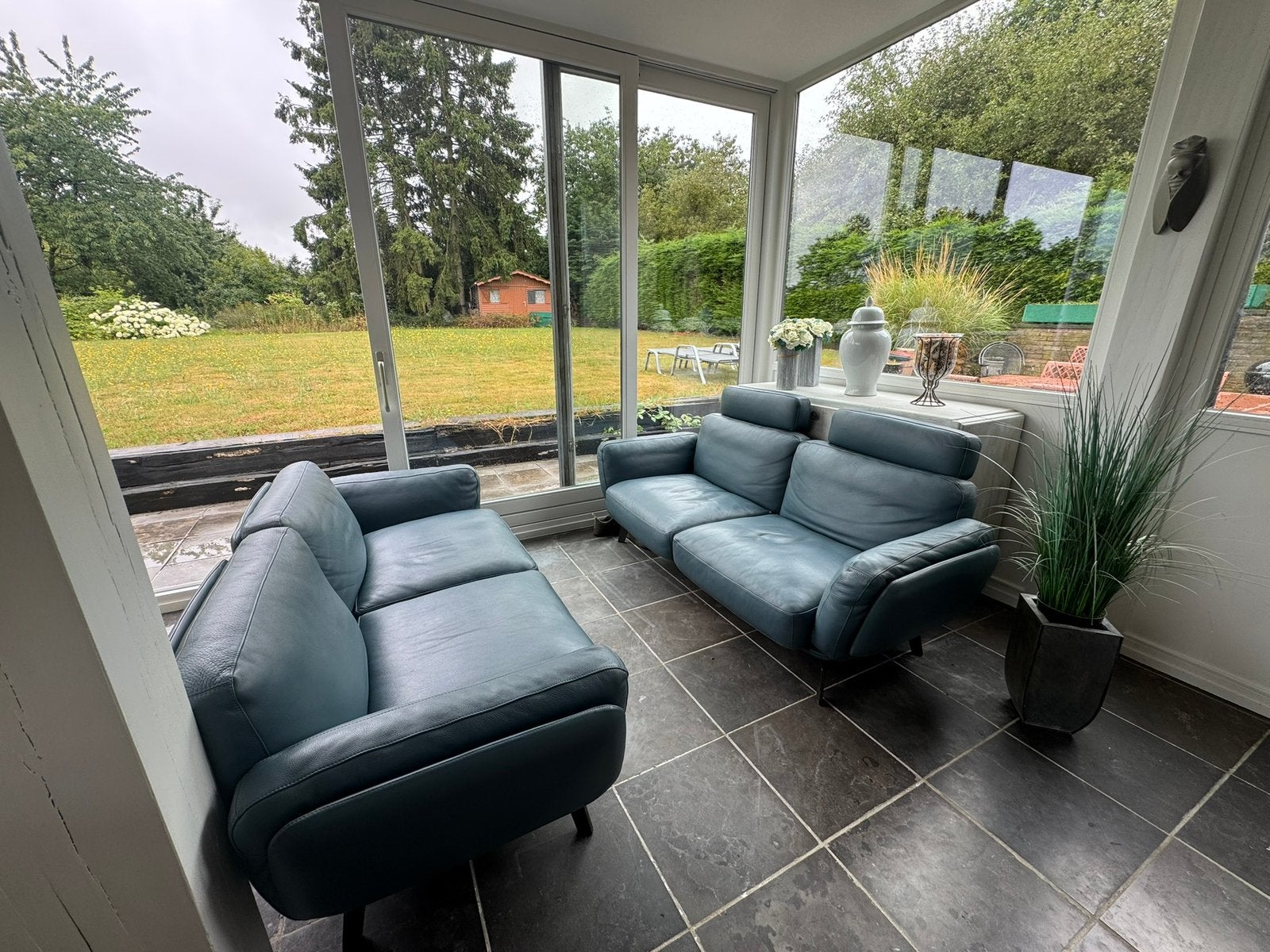 Woonkamer 2 leren banken Leolux Nardo whale blue, Huis en Inrichting, Ophalen, Zo goed als nieuw, Leer