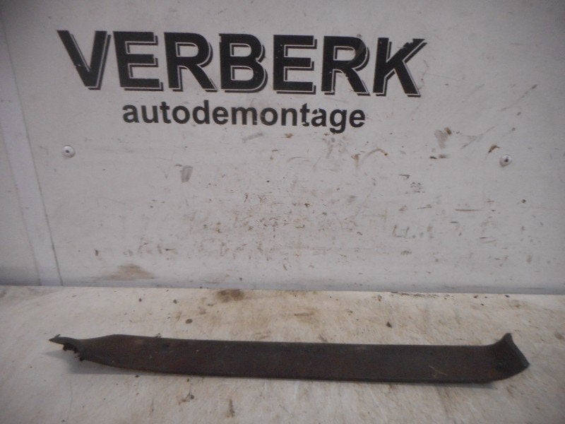 GARNITURE DE PILIER DROIT Ponton (W105) (101206710251-kz), Mercedes-Benz, Utilisé, Dialog.mb@mercedes-benz.com, Mercedes-Benz AG