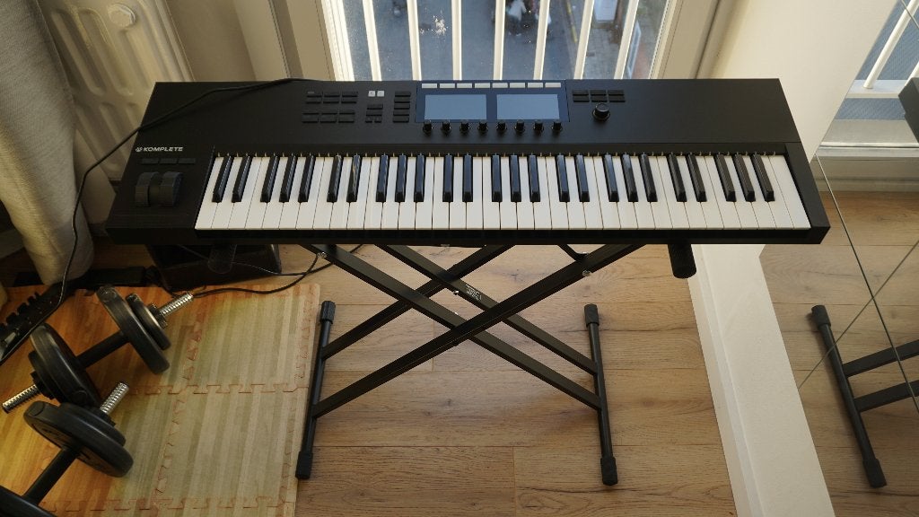 Native Instruments Komplete Kontrol S61 MK2, Muziek en Instrumenten, 61 toetsen, Zo goed als nieuw, Aanslaggevoelig, Ophalen