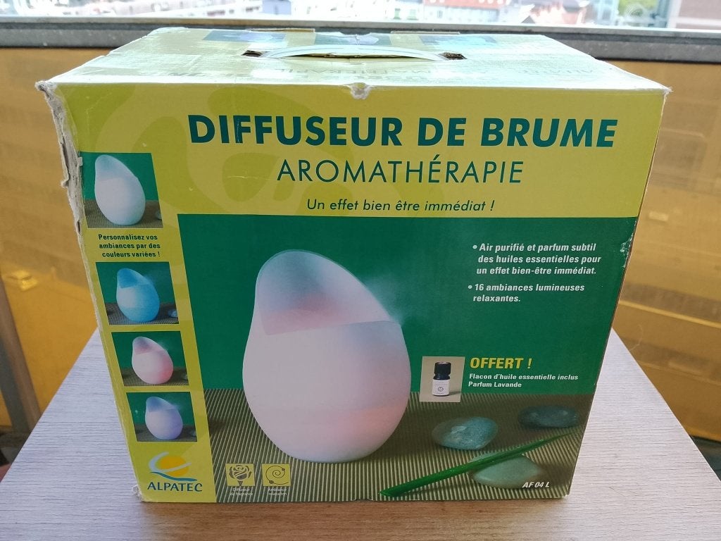 MIST- EN GEURVERSPREIDER + 5 NIEUWE OLIËN, Ophalen, Gebruikt