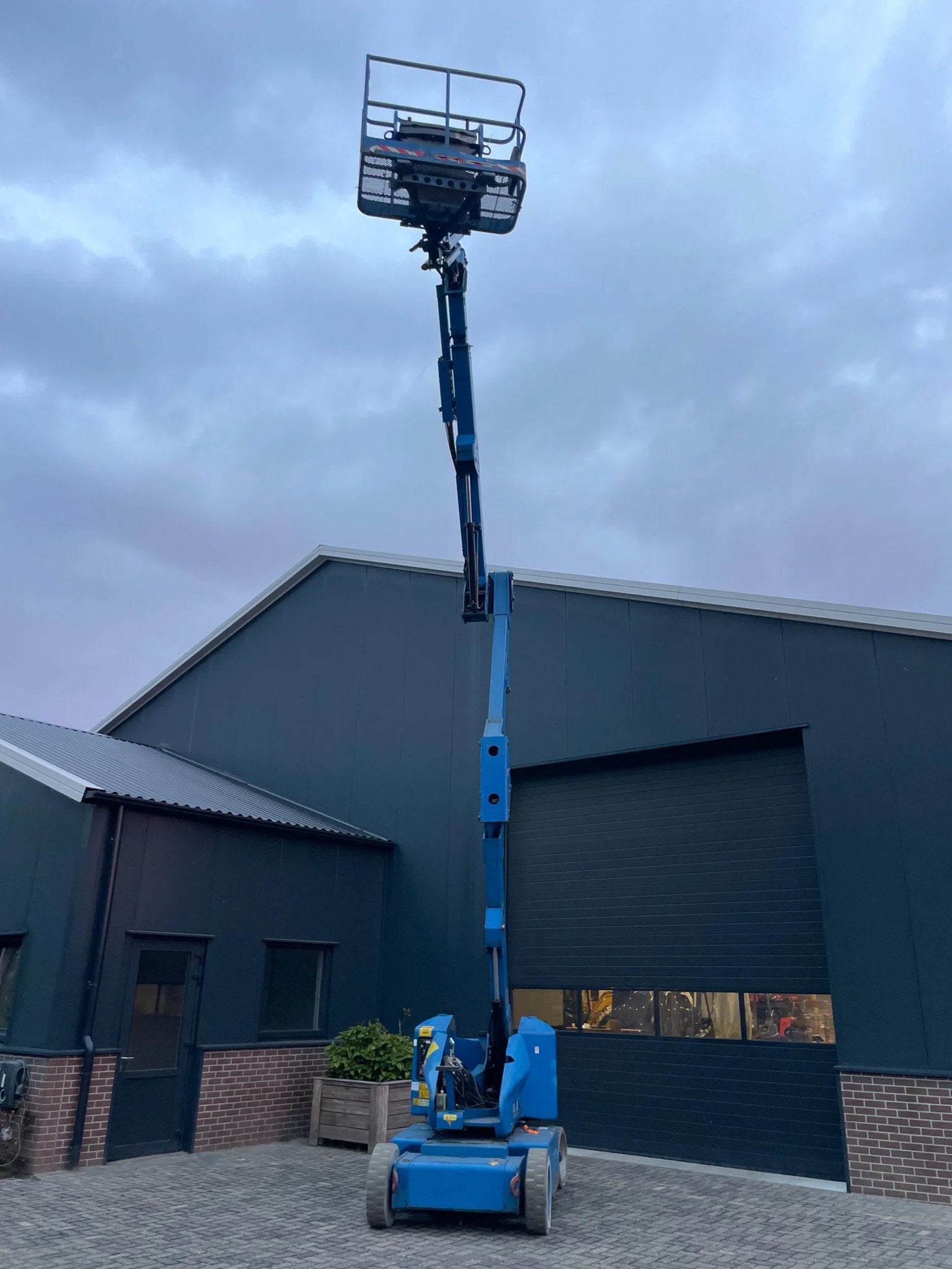 JLG E400 AJPN MARGE knikarm hoogwerker - verreiker - genie N