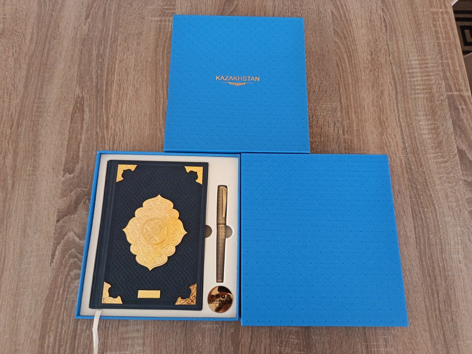Cadeauset voor luxe notitieboek en decoratieve pen in Kaza, Diversen, Notitieboeken, Ophalen of Verzenden, Nieuw, A5