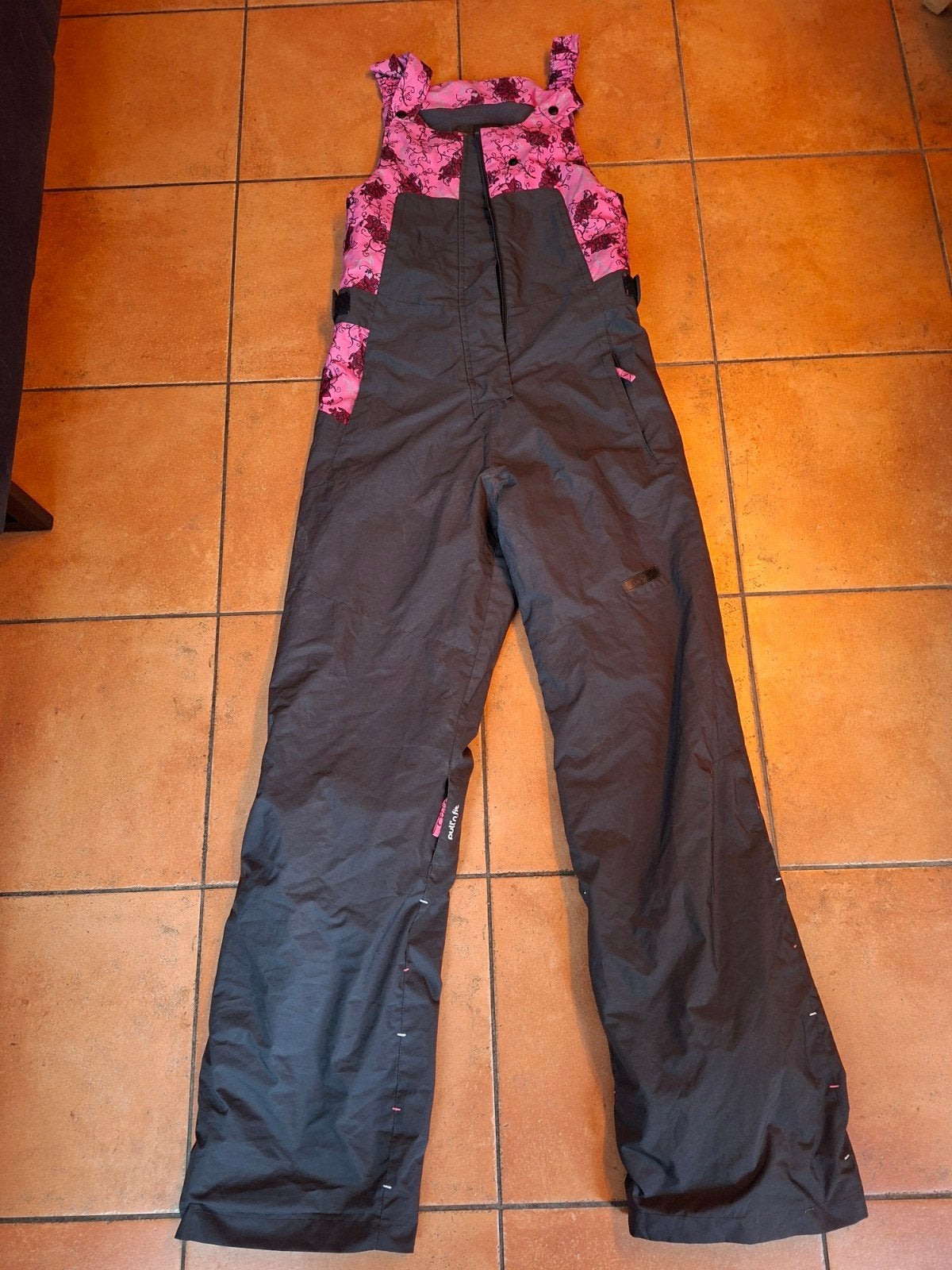 Ski-jumpsuit met handschoenen en bril, Ophalen