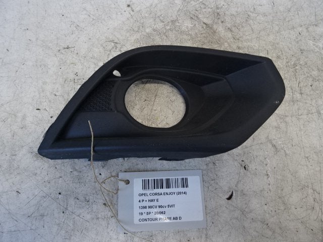 ANTI BROUILLARD TRIM DROIT Opel Corsa E (01-2014/06-2019), Opel, Opel Automobile GmbH, Droite, Utilisé