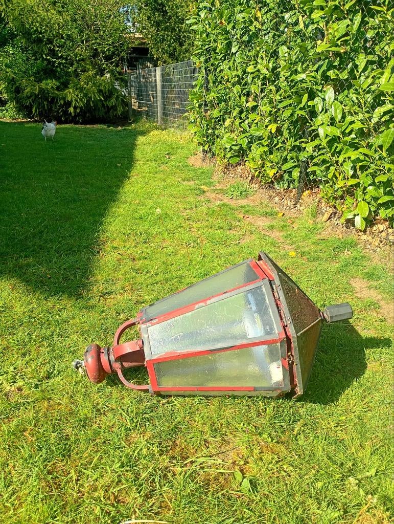 Oude buitenlamp, Ophalen