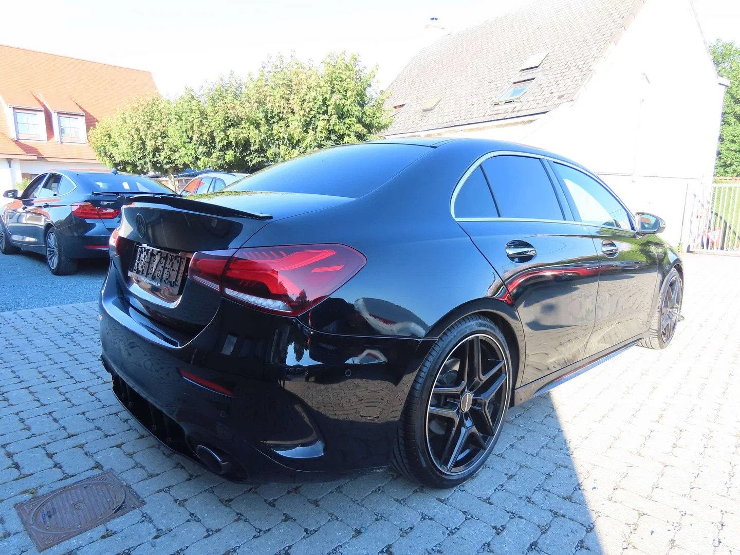 Mercedes-Benz A-CLASS 200 A 200 Business Solution AMG pack, 4 deurs, Gebruikt, 4 cilinders, Zwart