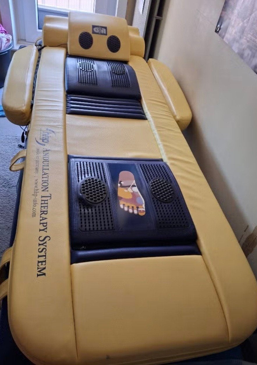 elektrische massagetafel, Ophalen, Zo goed als nieuw, Massagetafel