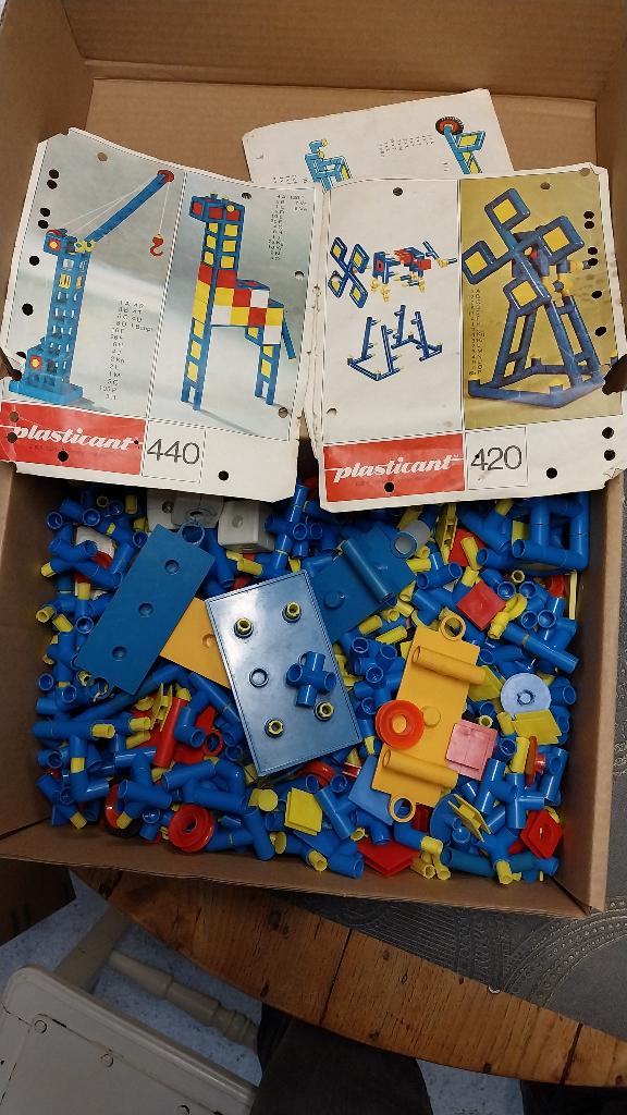 Boîte à chaussures complète - Jouets en plastique, Enlèvement ou Envoi, Utilisé