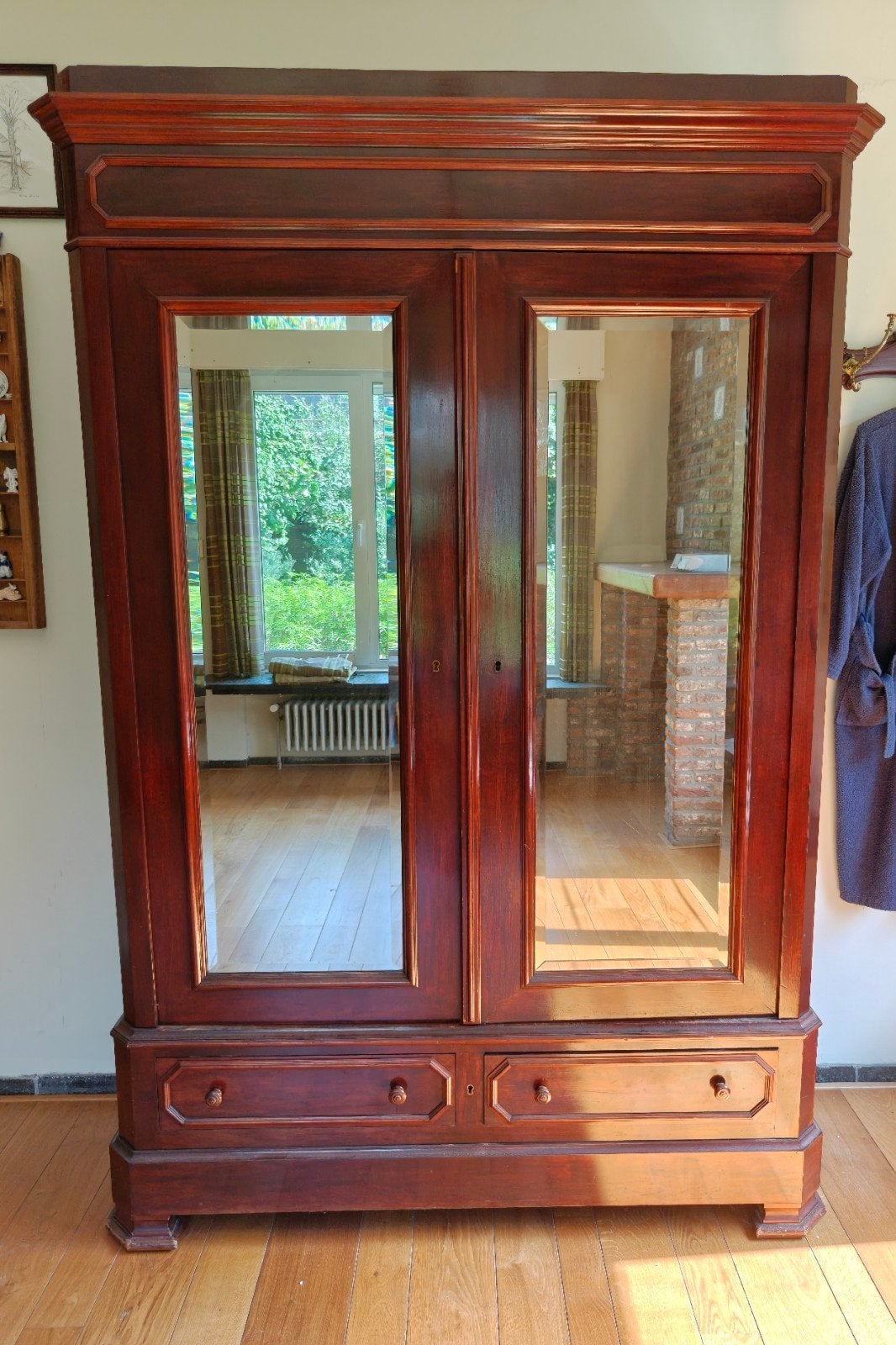 Antieke kleerkast met spiegeldeuren – massief hout, Ophalen