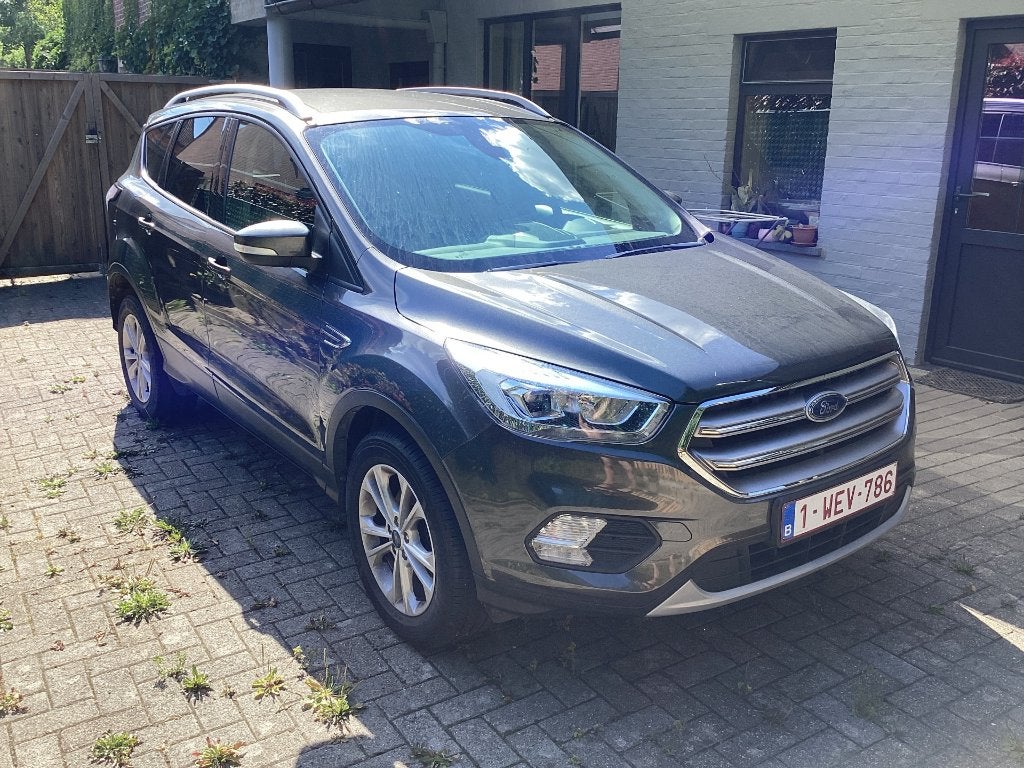 Ford Kuga met trekhaak, Auto's, 1498 cc, Leder en Stof, 5 deurs, Particulier