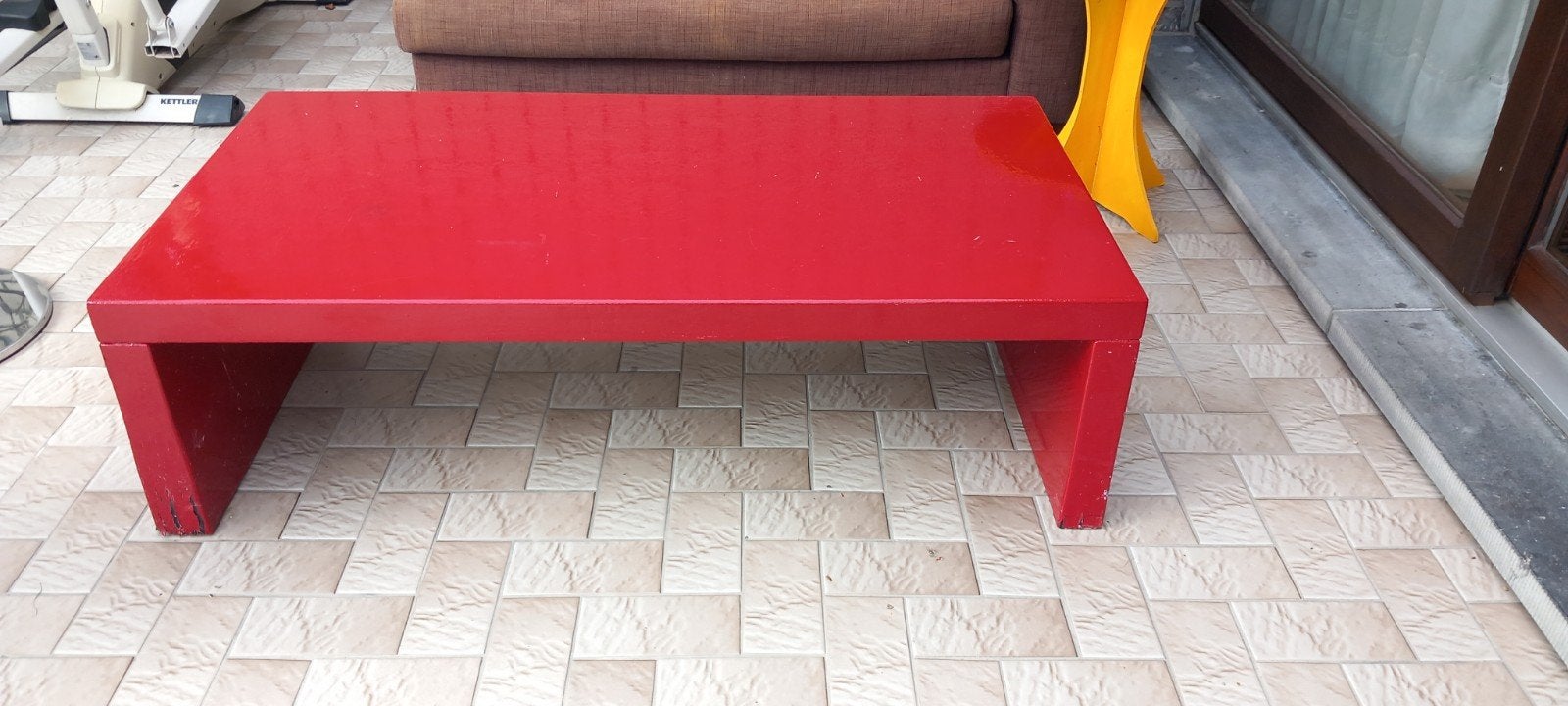 table basse en bois, Enlèvement