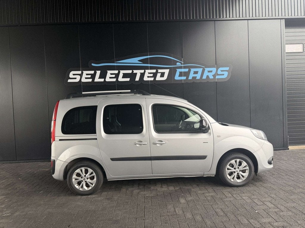 Renault Kangoo 1.2 TCe Limited *1 jaar garantie*, Auto's, Bluetooth, Stof, Gebruikt, Bedrijf