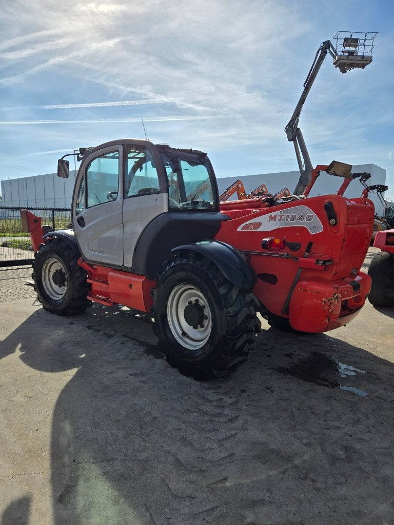 Manitou MT 1840, Ophalen, Verreiker