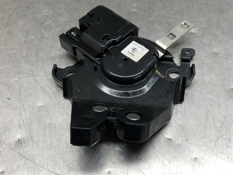 SLOTVANGER ACHTERKLEP Mazda 3 Sport (BL14 / BLA4 / BLB4), Gebruikt, Mazda