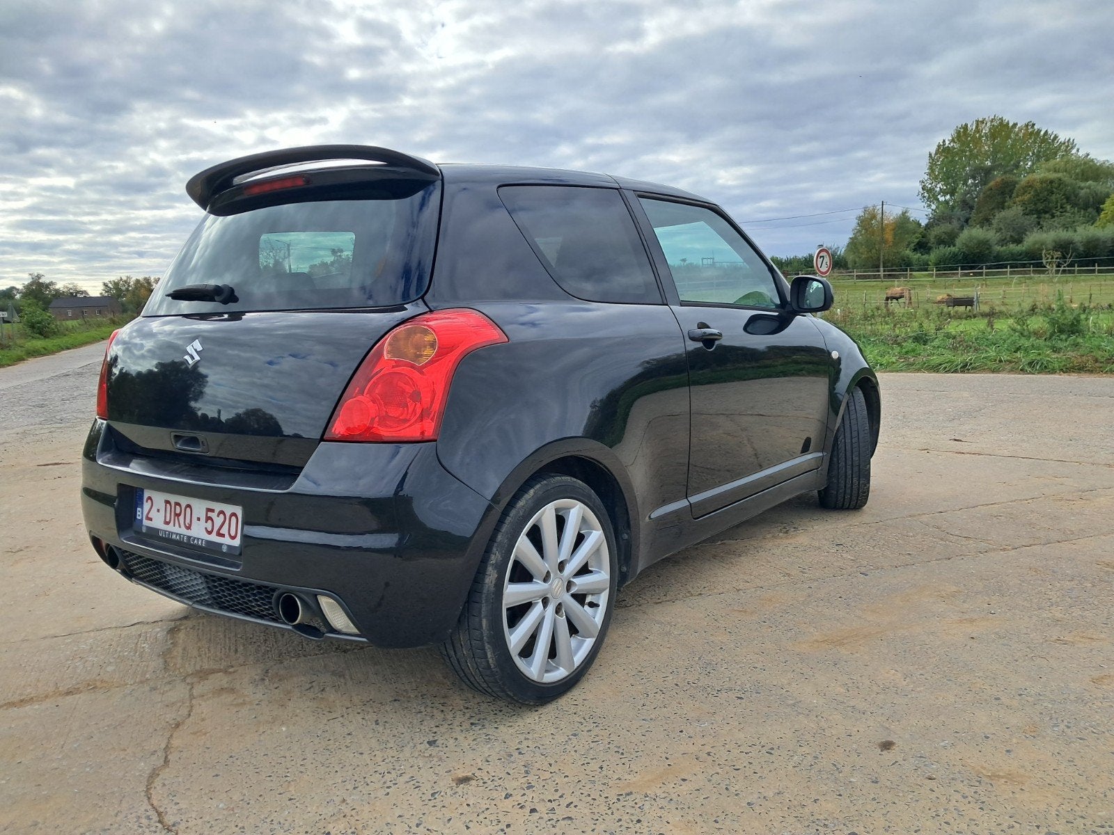 Suzuki swift sport + demande d'immat ok, Auto's, 4 zetels, Stof, 4 cilinders, 1600 cc