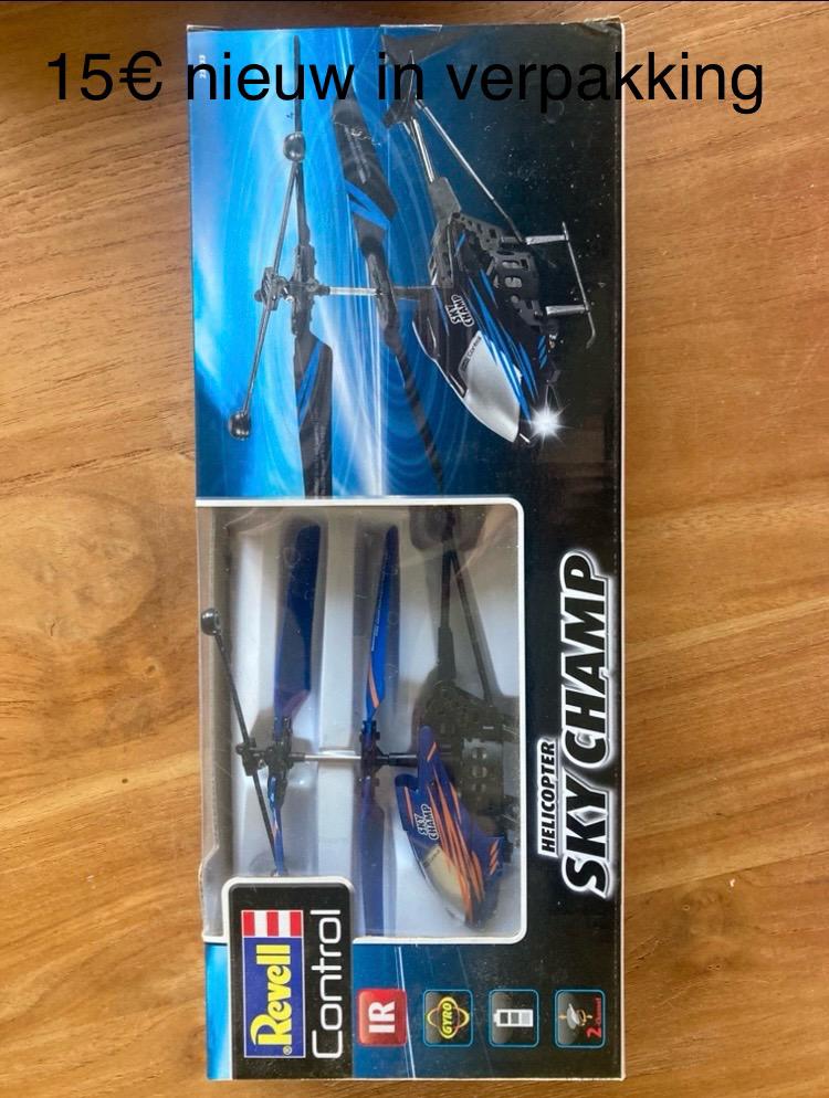 Revell control helicopter sky champ, Hobby & Loisirs créatifs, Modélisme | Avions & Hélicoptères, Enlèvement, Comme neuf, Revell