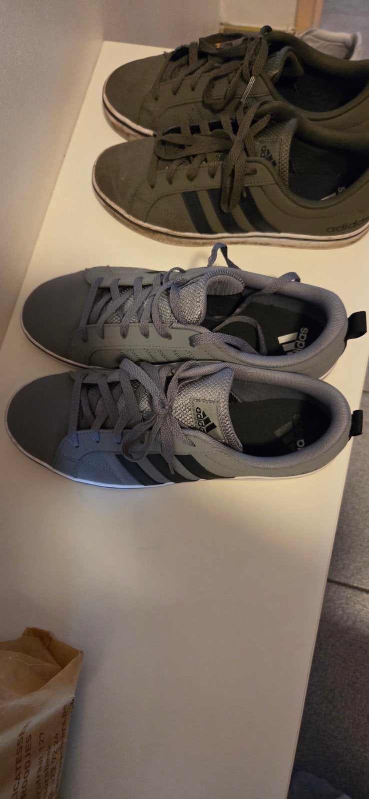 gratis 2 paar adidas schoenen, Ophalen