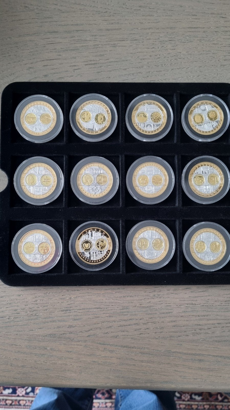 Eerste slag euromunten, Ophalen, Goud