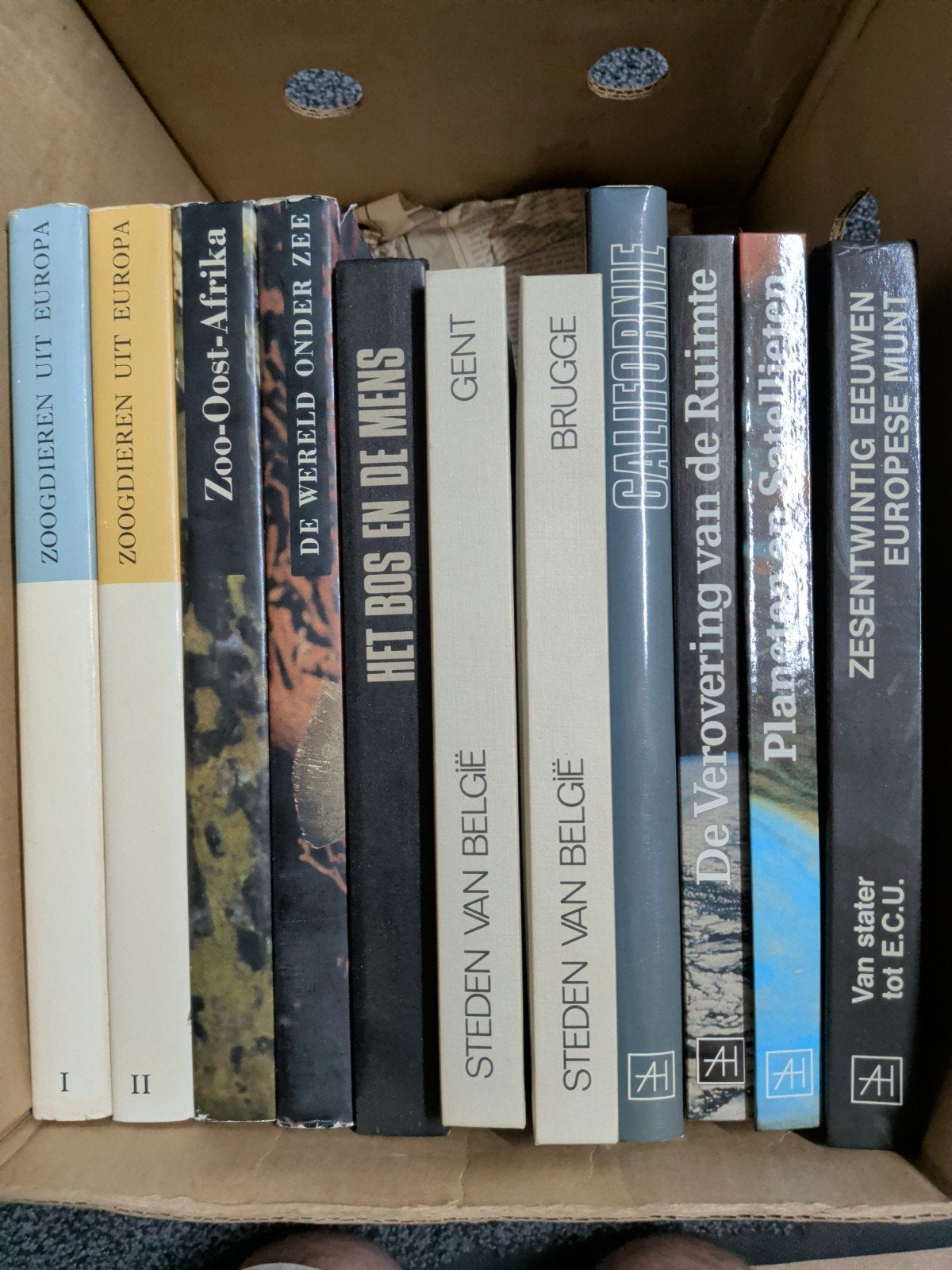 Artis boeken, Boeken, Ophalen, Zo goed als nieuw, Algemeen, Los deel