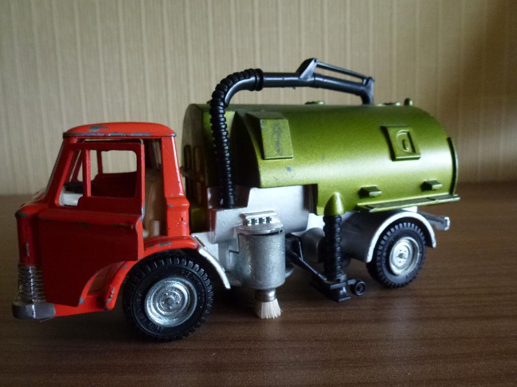 Dinky Toys camion road sweeper, Hobby & Loisirs créatifs, Voitures miniatures | 1:43, Enlèvement ou Envoi, Utilisé, Bus ou Camion