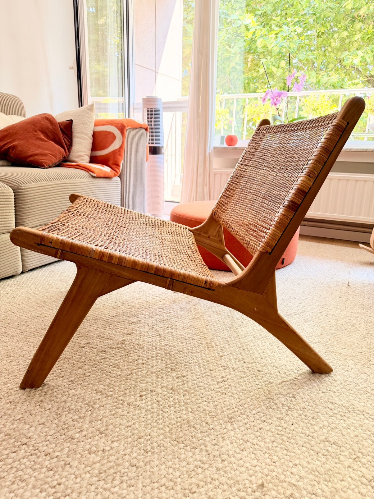 Kangaroo loungestoel, teak en handgevlochten rotan, Ophalen, 75 tot 100 cm, Zo goed als nieuw, Mid Century