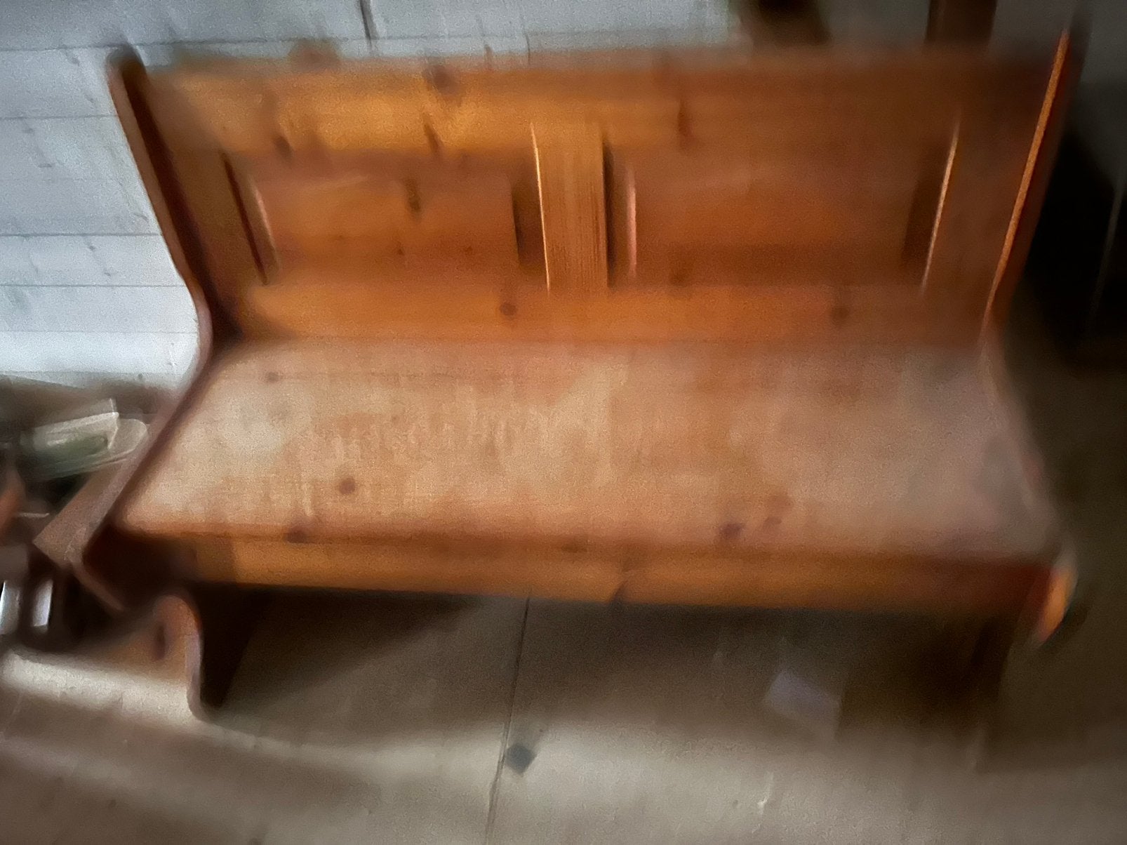 Houten bankje apres ski, Ophalen