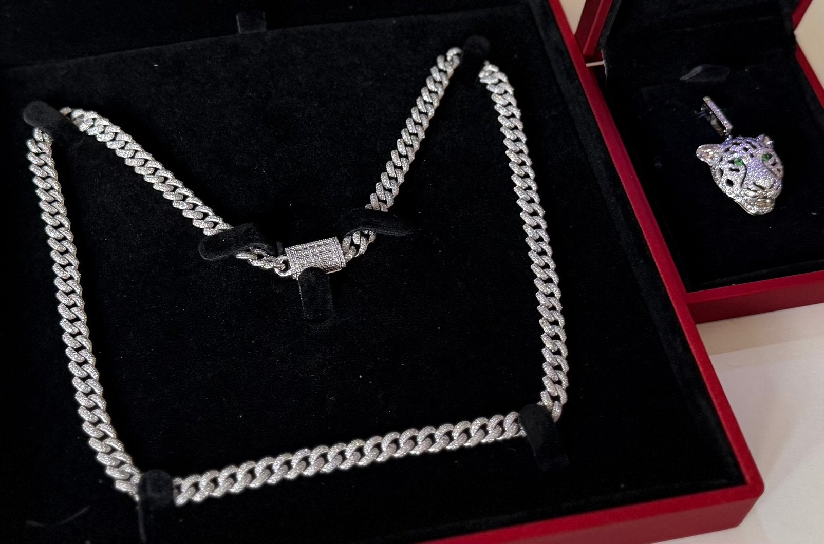 Prachtige diamanten juwelen set, in wit goud 14k en 18k, Wit, Nieuw, Ophalen of Verzenden, Met edelsteen