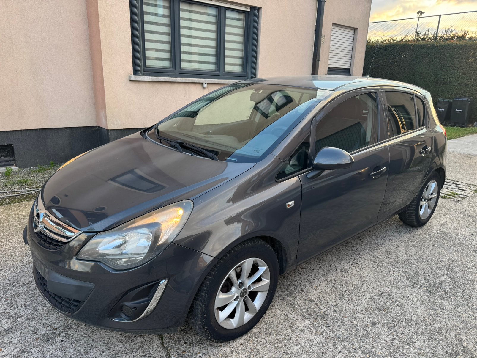Opel Corsa 1.2i 98.000km 2014 Airco/Navi, Auto's, 4 cilinders, 1229 cc, Leder, Bedrijf