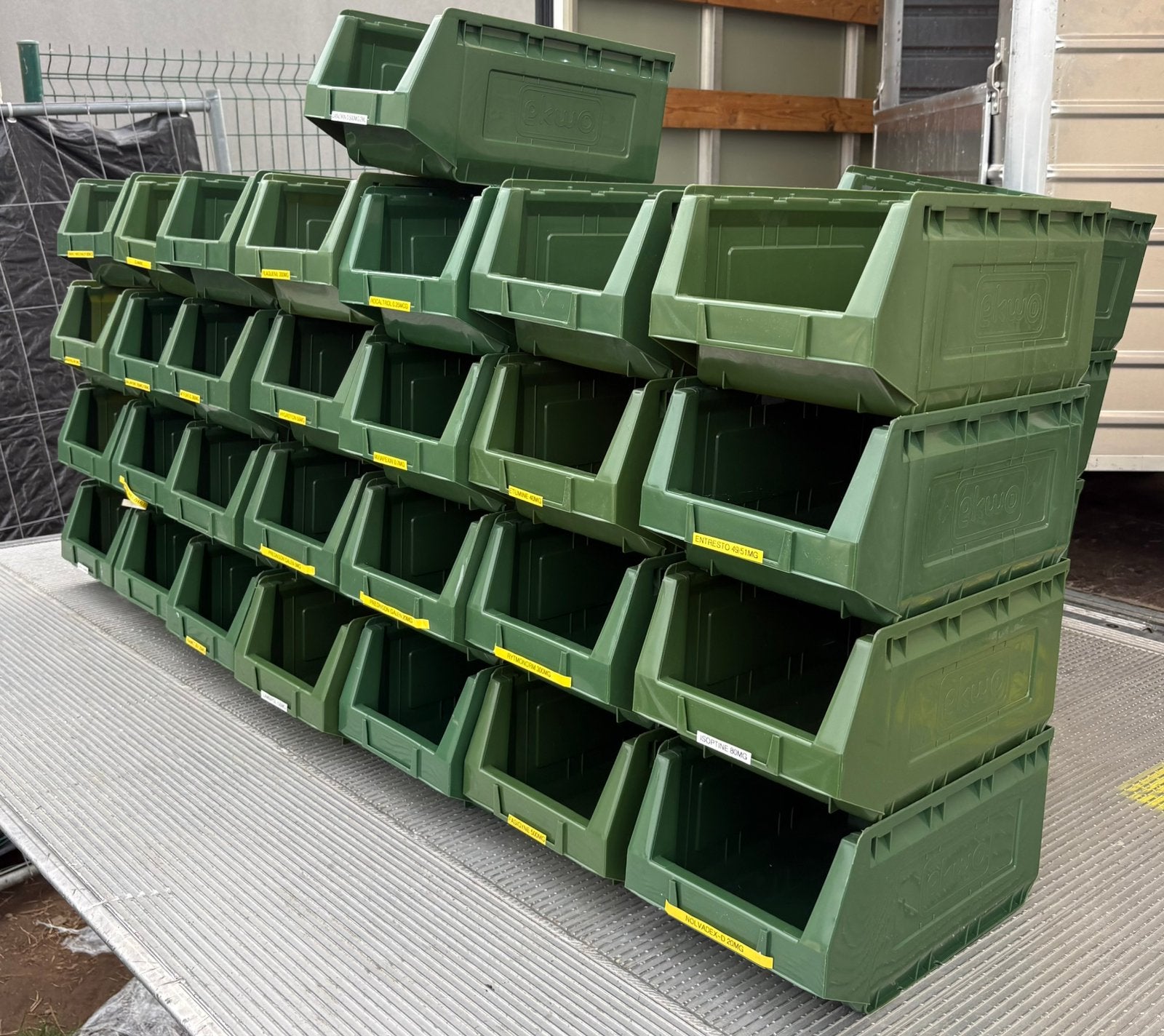 53 bacs de rangement verts, Bricolage & Construction, Enlèvement, Comme neuf
