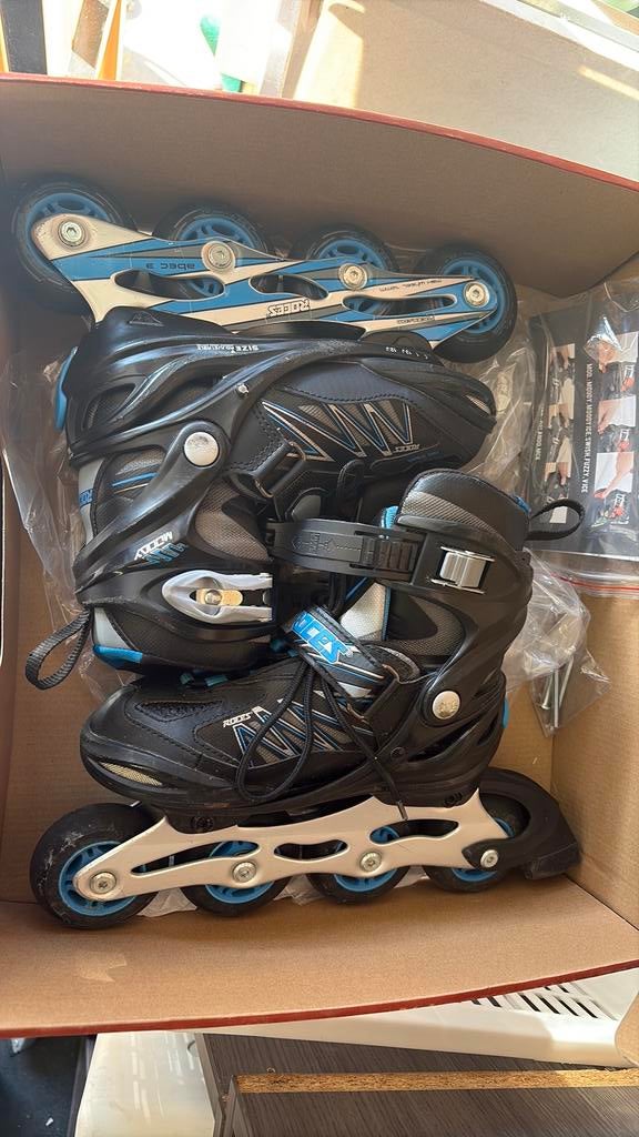 Inline skates Roces moody zwart-blauw mt 30-35 verstelbaar, Sport en Fitness, Skeelers, Verstelbaar, Kinderen, Roces, Ophalen of Verzenden