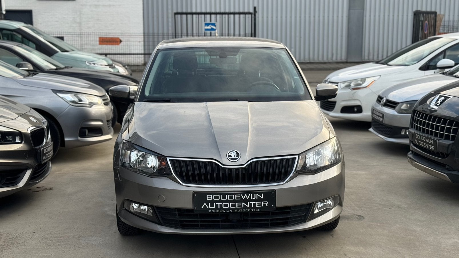 Skoda Fabia 1.0Benzine 2015 110.xxxkm Topstaat Garantie, Auto's, Voorwielaandrijving, Stof, Zwart, Handgeschakeld