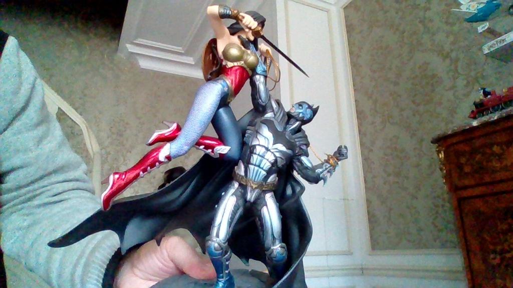 Batman vs WonderWoman (injustice!!!!, Enlèvement