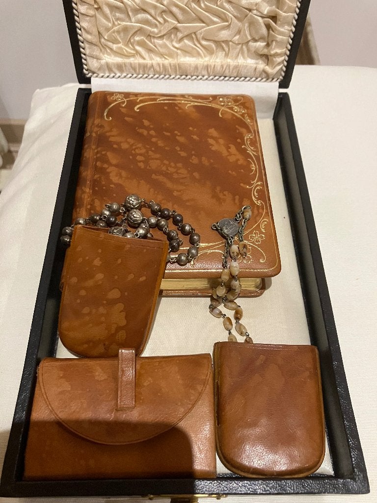 Religieus setje + kerkboek 1923 Jezus in het H Tabernakel, Ophalen of Verzenden