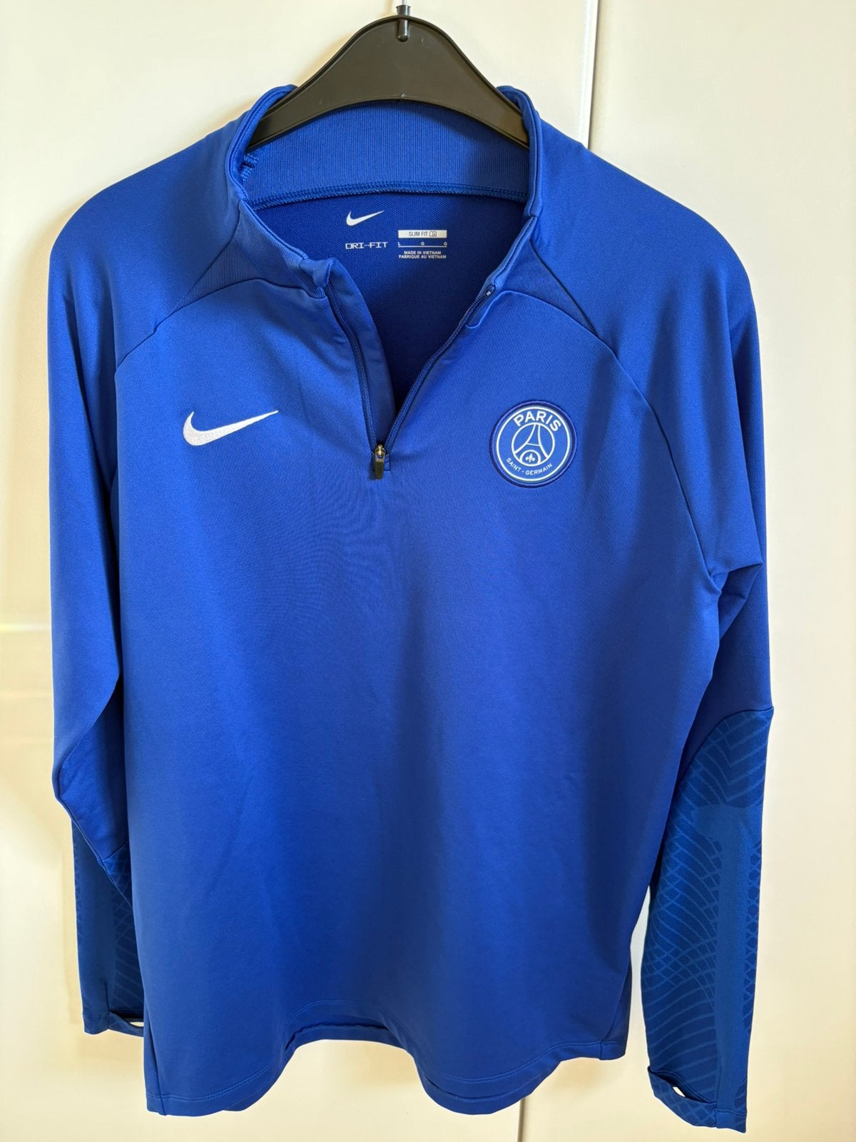 Blauw trainingsvest Paris SG, maat L, zeer goede staat, Maat 52/54 (L), Blauw, Ophalen of Verzenden, Zo goed als nieuw