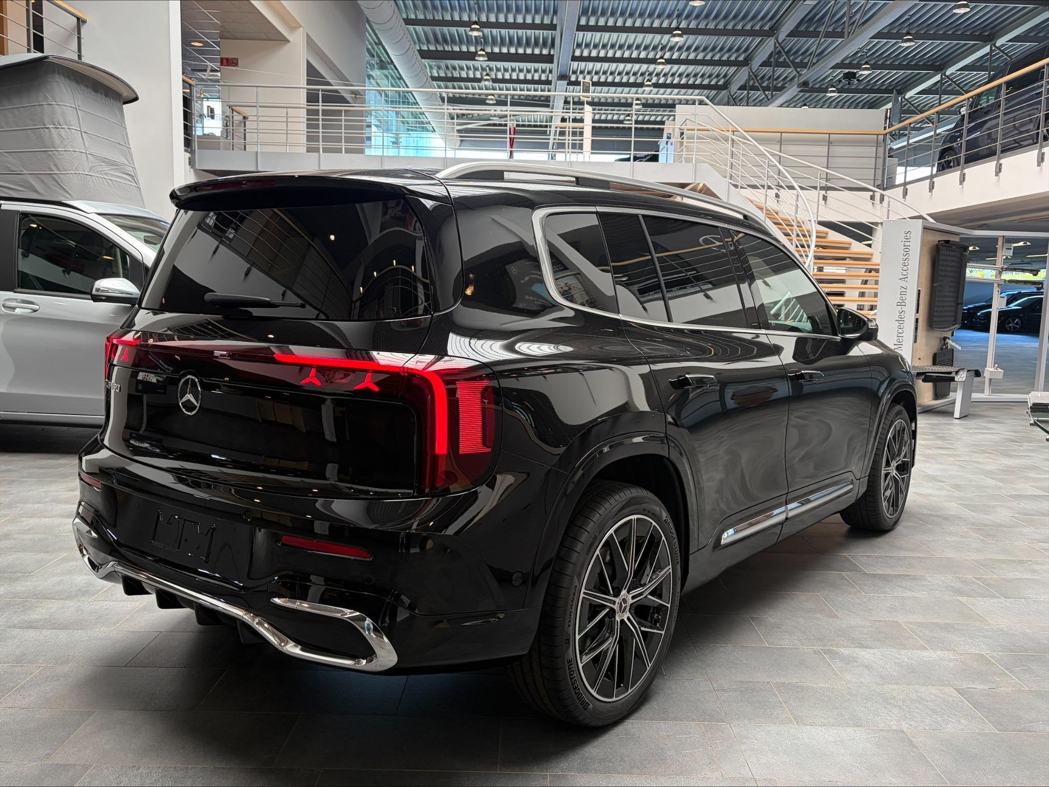 Mercedes-Benz GLB GLB 180 "140 Years Edition" Nieuwe wagen D, Auto's, Zwart, 4 cilinders, 136 pk, Zwart