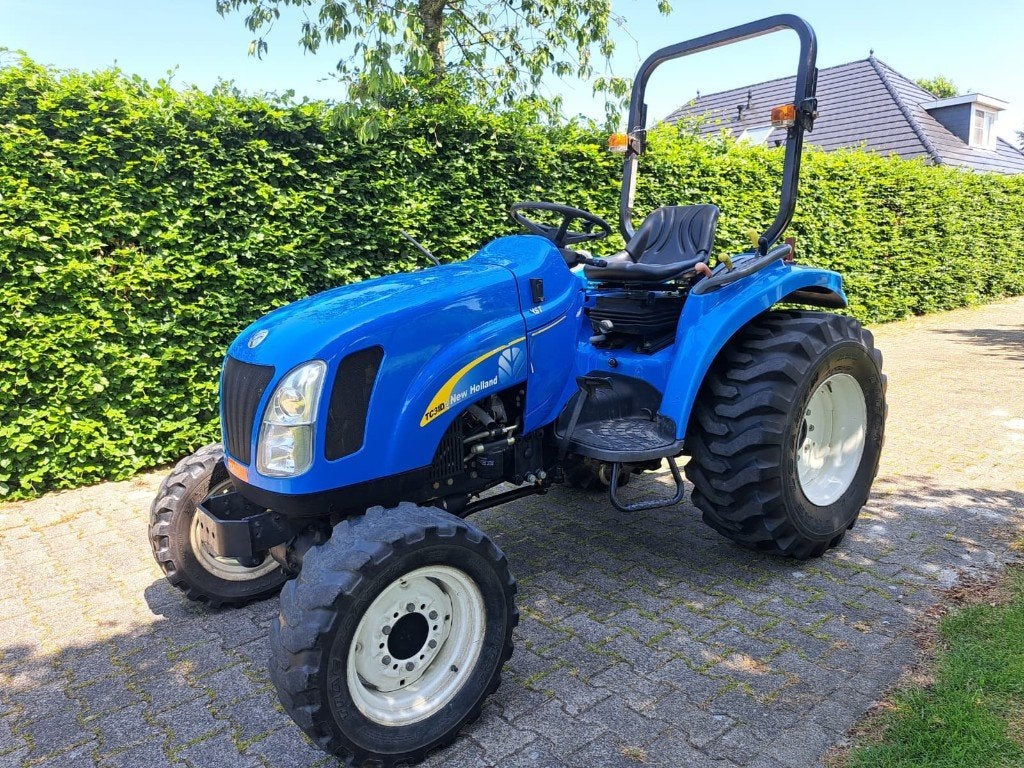 New Holland TC31D (HST) - Miditrekker, Zakelijke goederen, Ophalen, Tot 2500, Nieuw, Tot 80 Pk