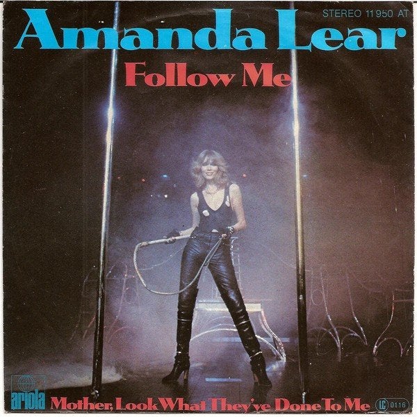 amanda lear, Enlèvement ou Envoi