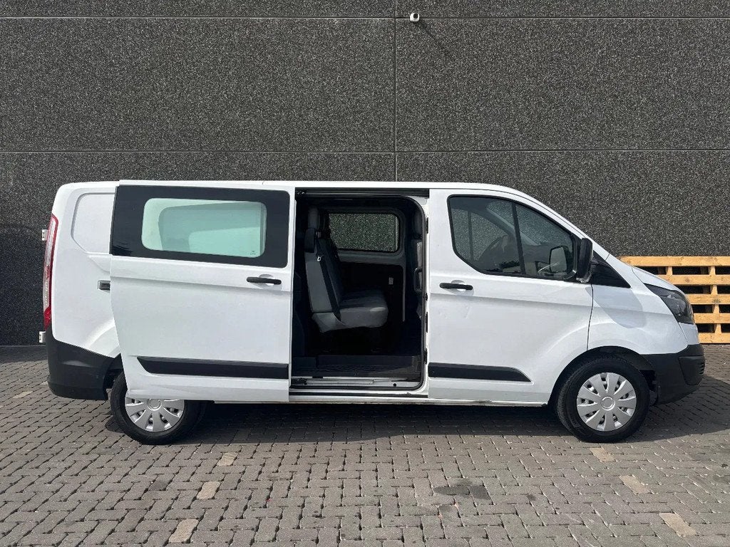 Ford Transit Custom dubbel cabine 2.2 (bj 2016), Auto's, Bestelwagens en Lichte vracht, Bedrijf, Te koop, Ford, Diesel, 5 deurs