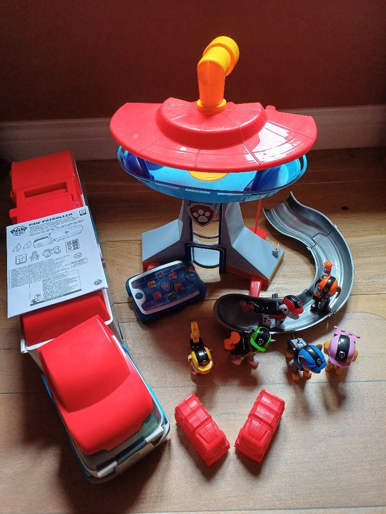 paw patroller met toren en figuren, Ophalen, Gebruikt