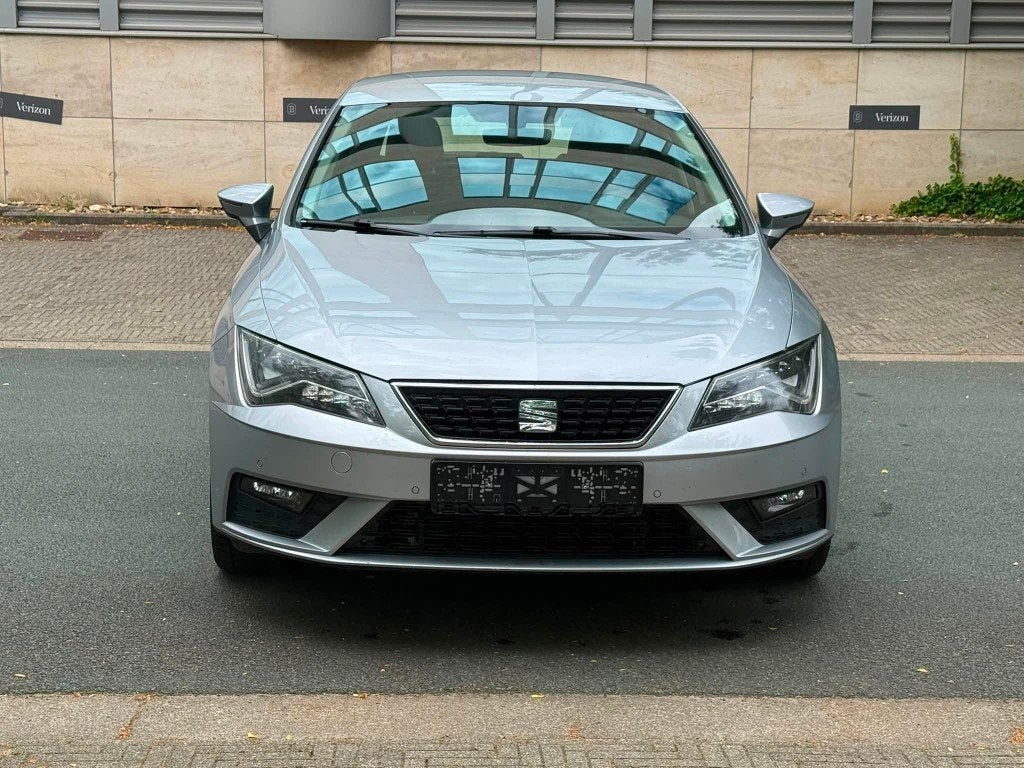 SEAT LEON/1.6TDI/2019, Argent ou Gris, Euro 6, Entreprise, Noir