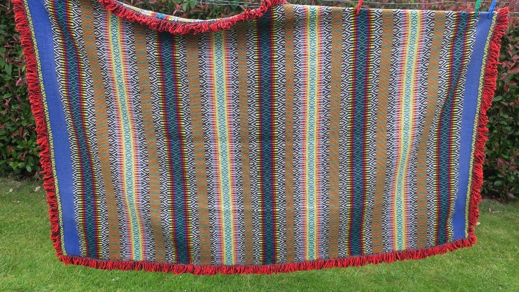 Tapis/plaid portugais vintage à franges, Nappe, Enlèvement ou Envoi, Laine
